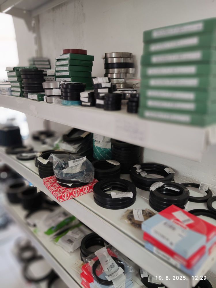 Dedra alati i pribor